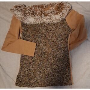 Vintage Long Sleeve Designer Top – Textured Knit & Faux Fur Collar – Size S/M